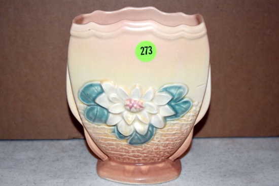 Hull Pottery Water Lily Vase L6, 6.5"