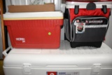 Thermos 34 Cooler, Igloo Maxcold 36 Roller Cooler