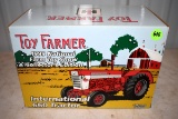 Toy Farmer 1999 National Farm Show International 660 Tractor In Box