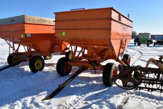 Minnesota 250 Gravity Flow Wagon With Extensions,