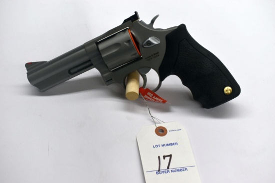 Taurus Model 66, 357 Magnum, 7 Shot Revolver, 4'' Barrel, New In Box, SN:LU474663, Stock #10P14
