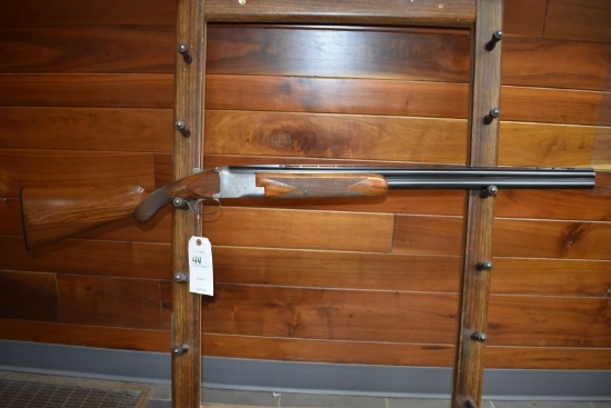 Browning Superposed Over Under, 12 Gauge, 30'' Imp, mod., Full Choke, Vented Ribbed Barrel, Checkere