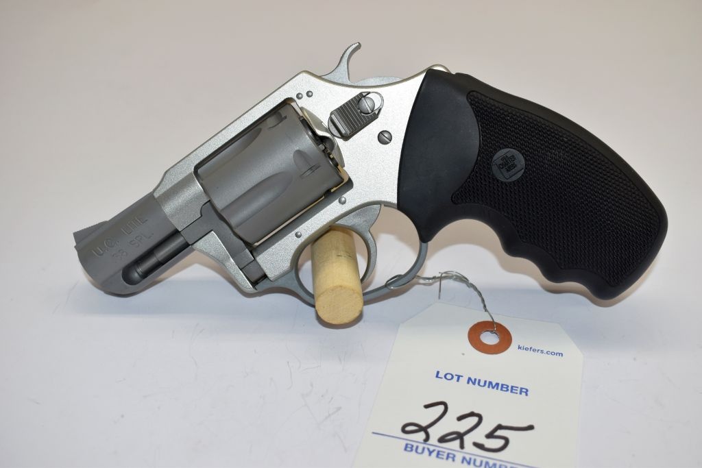 five shot charter arms undercover 38 special five shot charter arms undercover 38 special