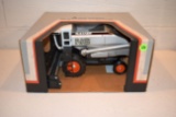 Scale Models Allis Chalmers Gleaner N6 Combine With Bean Head, 1/24th Scale With Box