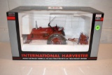 Spec Cast International Harvester Highly Detailed Farmall 400 Gas Tractor With No.31 Rear Mount Mowe