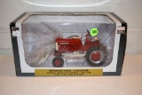 Spec Cast Highly Detailed Farmall 560 Cub With 1 Arm Loader, 1/16th Scale With Box