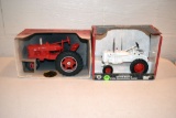 Scale Models 2005 Farm Progress Show Special Edition Farmall H Tractor 1/16th Scale With Box, Ertl 5