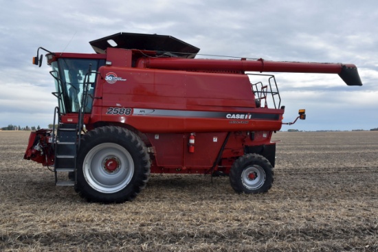 2007 CIH 2588 Combine 480/80R42 Duals, Pro600 Field Tracker, 2,068 Sep/2,800 Eng Hours Spreader/Chop