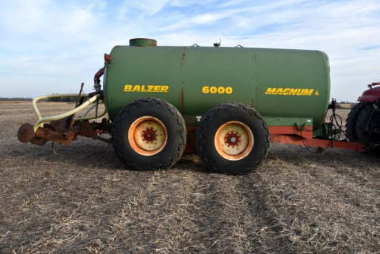 Balzer 6000 Magnum Manure Tank, Top Load, Hydraulic Driven, Tandem Axle, 30.5 x 32 Tires, 5 Row Disc