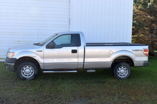 2010 F150 XL Pickup, 4x4, Reg Cab, Long Box, 4.6L V8, Auto, 39,797 Miles, One Owner