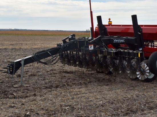 Yetter Hydraulic Drill Caddy, No-Till Coulters 15’, One Owner