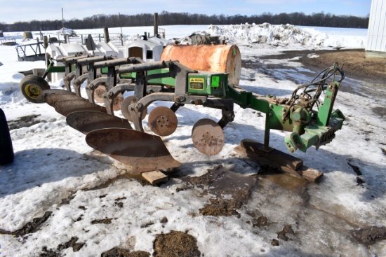 John Deere 2810 5 Bottom Plow Vari Width, Auto Reset, In-Furrow, Coulters, SN: X000521