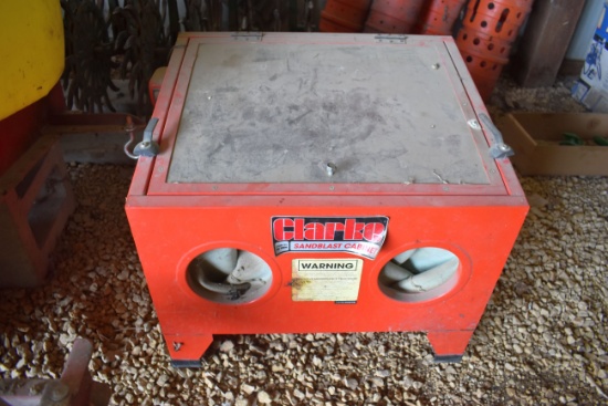 Clark Sand Blasting Cabinet Bench Top, Model SB9006