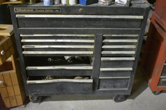 GM Goodwrench Roller Tool Chest, Missing One Drawer