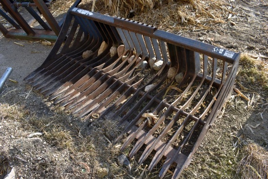 Viring 72” Rock Bucket, Universal Skid Loader Plate