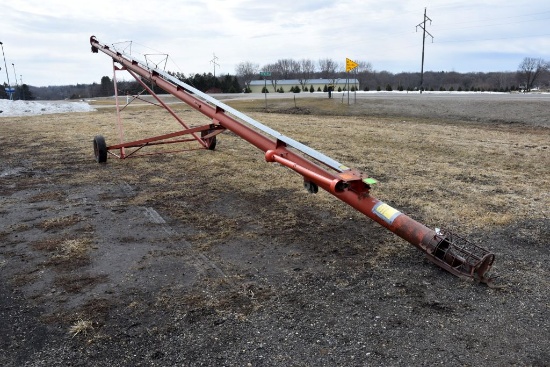 Fetral 8"x50' Grain Auger, PTO Drive, Manual Lift