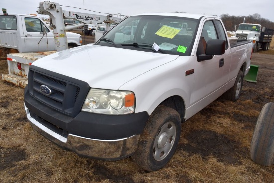 2005 Ford F150 Pickup, V6 Engine, Auto, Reg Cab,