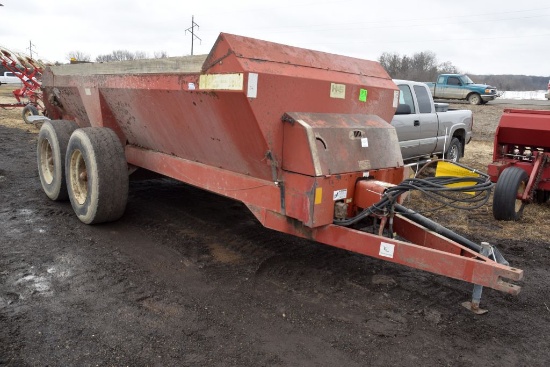 H&S 2602 All Purpose Manure Spreader, Tandem AxleO