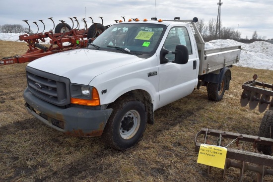 1999 Ford F350 Super Duty Pickup, 9' Aluminum Fla