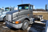 1990 IH 9400 Eagle Day Cab Straight Truck, Tandem