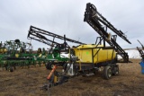 1000 Gallon Pull Type Sprayer, 90' Booms,