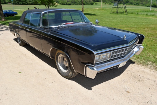 1966 Chrysler Imperial 4 Door Car, 31,994 Miles Showing, Black Leather Interior, 440ci Engine, Auto