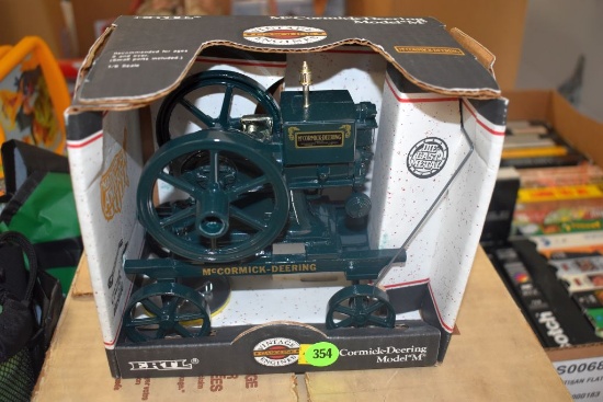 Ertl McCormick Deering Model M Hit And Miss Engine 1/6th Scale With Box