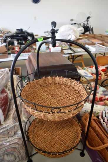 2 Tier Home Décor