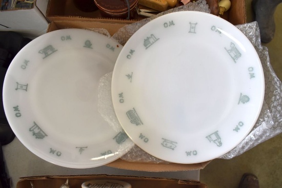 Childrens Plates Vintage