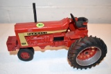 Ertl Farmall 806 Custom Tractor, 1/16th Scale, No Box
