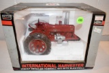Spec Cast Farmall 400 Tractor With Electrall Highly Detailed, 1/16th Scale, 1/16th Scale Box Has Dam
