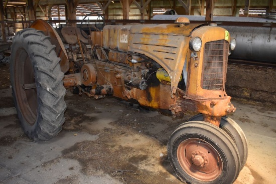Minneapolis Moline ZTU Gas Tractor, Narrow Front, 11x38 Tires, Fenders, Cult. Lift Attachment, Like