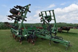 John Deere 1610 Chisel Plow Frame With Unverferth Zone Builder Fluted Coulters, 30’, Vertical Tillag