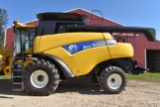 2009 New Holland CR9060 Combine, 2WD, Trelleborg 900/60R32 Tires At 95%, 1126 Engine Hours, 800 Sepa