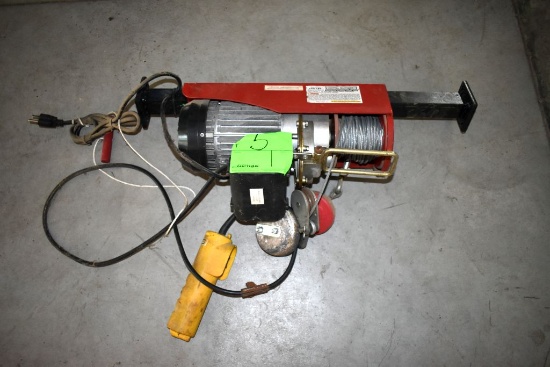 Central Machinery 1300 LB Electric Hoist, Works, Model 02954