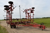 Wilrich 2500 Field Cultivator, 32.5’, Double Fold, Walking Tandems, 16' Main Frame