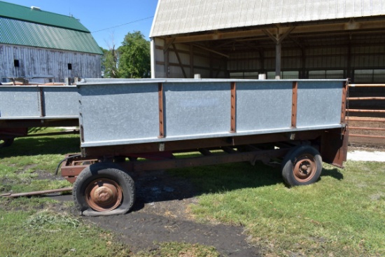 Electric Barge Box With Hoist On Truck Running Gear