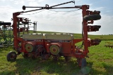 International 800 Planter 12 Row 30” Mounted, PTO Pump, Lift Assist Wheels, Markers
