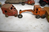 Tonka Diesel No.600 Road Grader Missing Parts, Tonka Crane Missing Many Parts