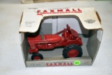 Ertl Farmall 140 Tractor, 1/16th Scale With Box, Box Has Tear