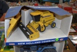 Ertl New Holland TR98 Combine Corn And Bean Head, 1/32nd Scale, With Box Box Is Worn