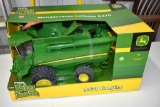 Ertl Big Farm John Deere S670 Combine, With Box