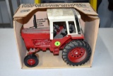 Ertl 86 Series International Tractor In A 1586 Box,