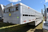 1988 Four Star All Aluminum Livestock  Trailer, 5th Wheel King Pin, 3 Compartment,  Tandem Axle Dual