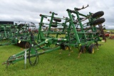 John Deere 2210 Field Cultivator, 24.5' 5 Bar  Spike Harrow, Very Good Condition,  SN:N02210L000405