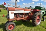 Farmall 560 Gas Tractor, Narrow Front, Fast  Hitch, Fenders, 540PTO, Single Hyd., 15.5x38  Like New