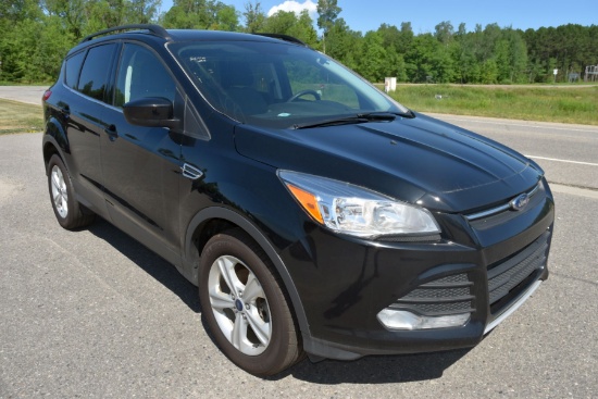 2016 Ford Escape SE EcoBoost 4WD, 4 Door, 65,200 Miles, Black