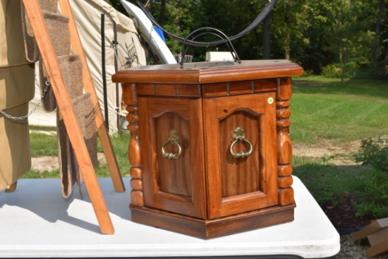 End Table & 3 Magazine Racks