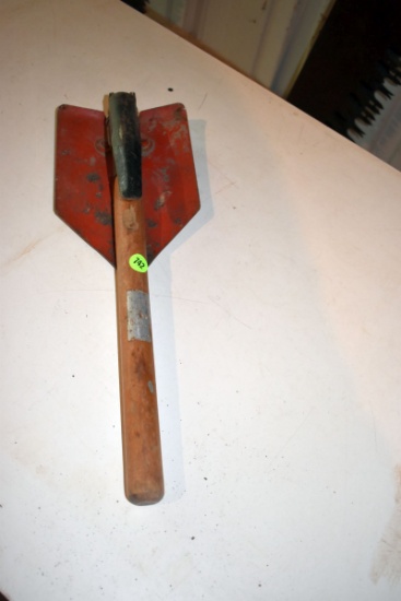 Folding Wooden Handle Miners Shovel