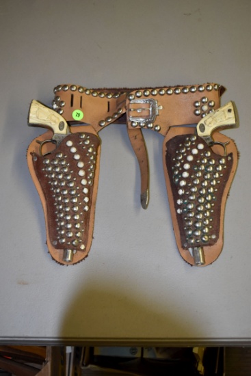 L-H Gene Autry 44 Cap Gun Set With Holster